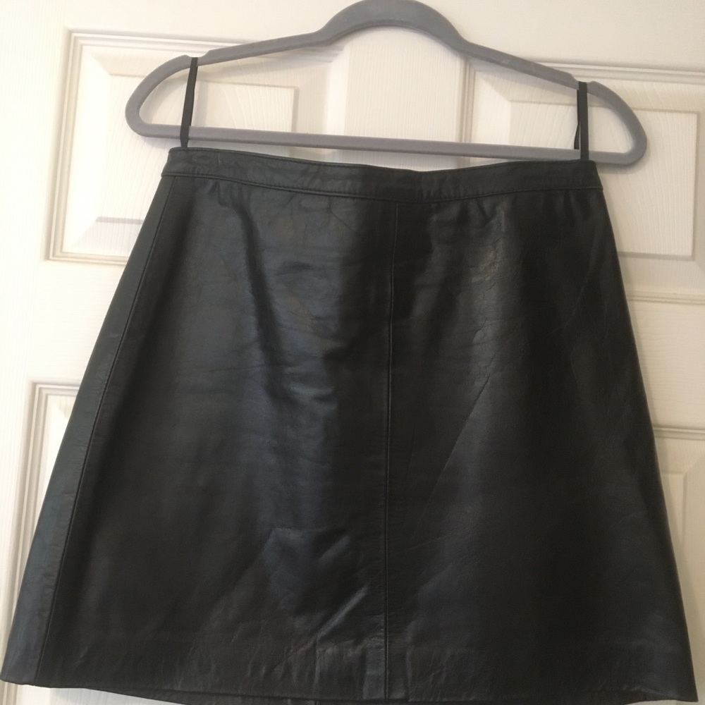 DKNY Classic Black Leather Skirt